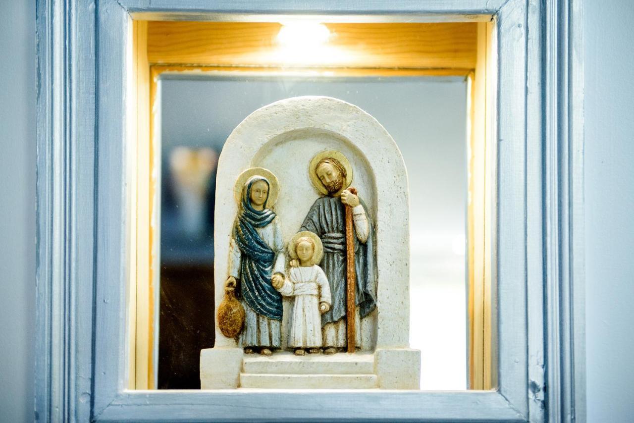 La Sainte Famille Ξενοδοχείο Λούρδη Εξωτερικό φωτογραφία